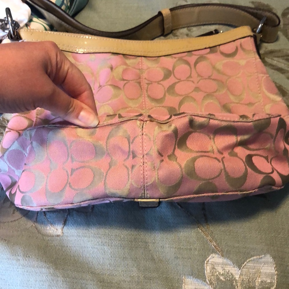 Coach Bag!  Super pretty for Spring! - Picture 8 of 8